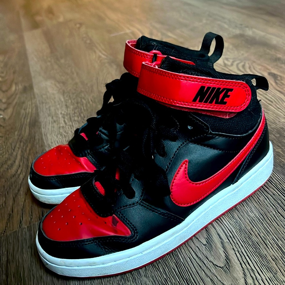 GUC Nike Red & Black Kids Court Borough